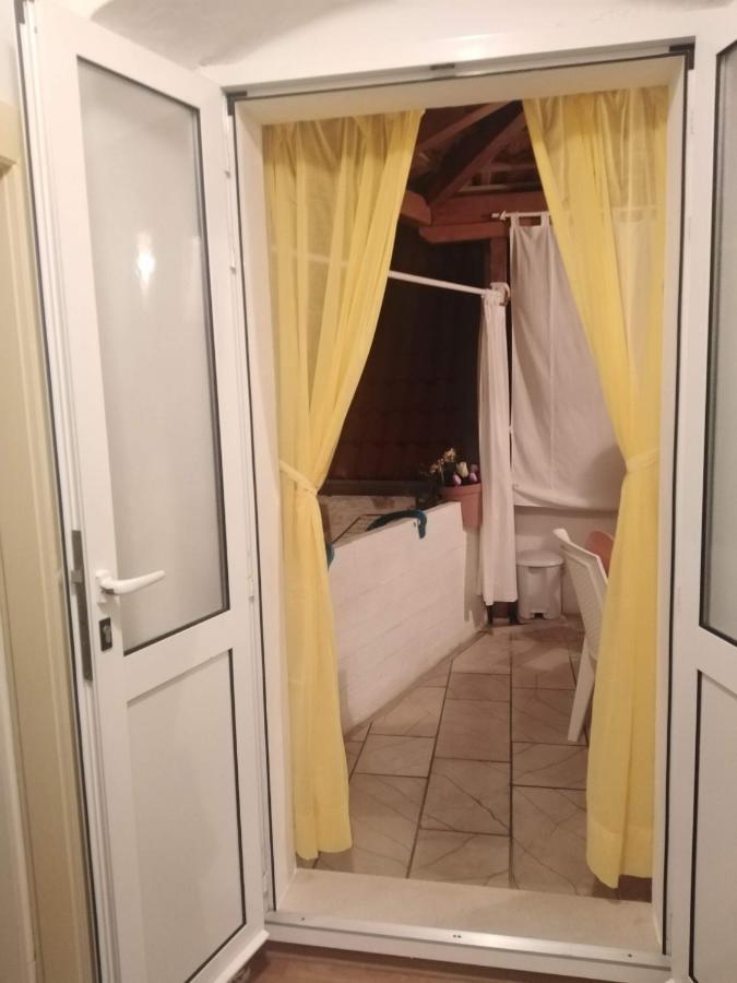 Apartment Nada Povlja  Exteriér fotografie